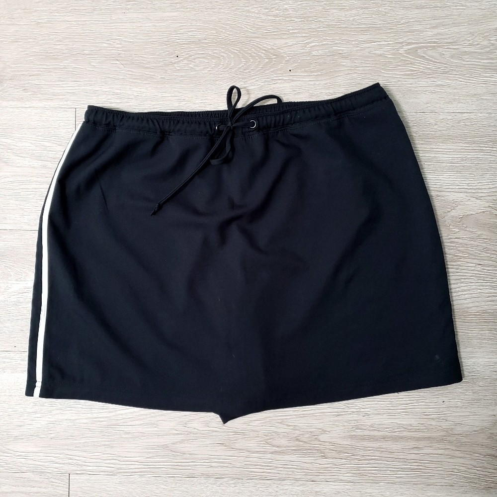 Black & white sport athletic skort size Small exercise tennis pickleball gym